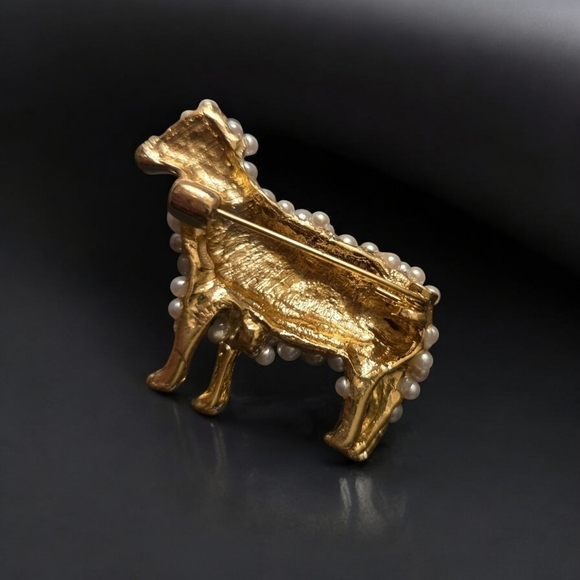 Unique Pearl Sheep / Lamb Brooch - Picture 4 of 4